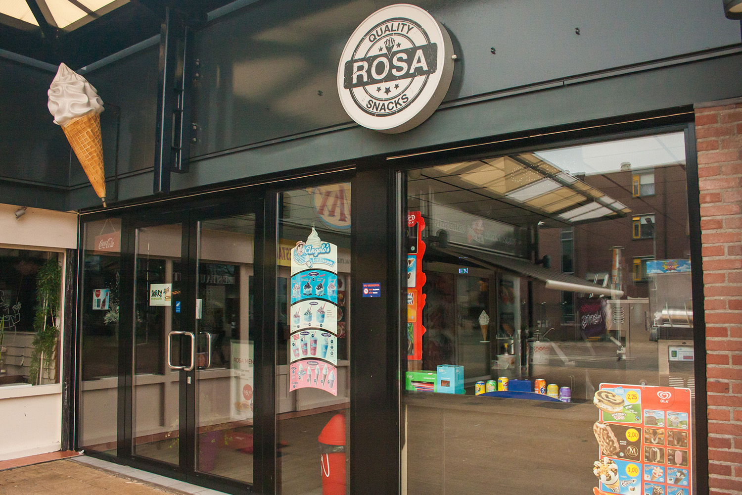 Snackbar Rosa - Winkeloverzicht